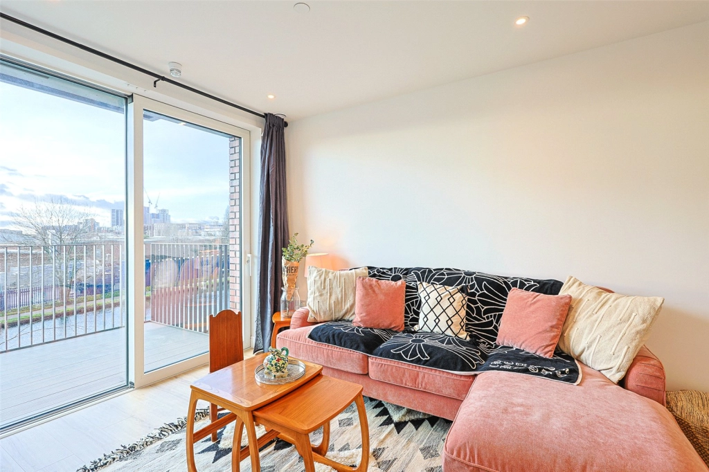 1 bedroom apartments/flats for sale in Quay Walk, Wembley - HA0 view 3