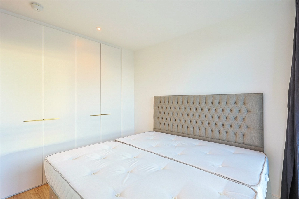1 bedroom apartments/flats for sale in Quay Walk, Wembley - HA0 view 5