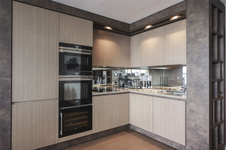 1 bedroom apartments/flats for sale in Park Drive, Canary Wharf - E14 view 3