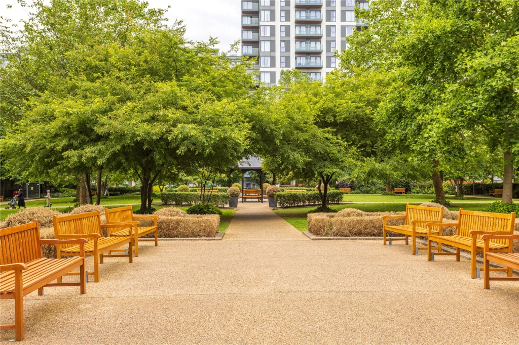 1 bedroom apartments/flats for sale in Beaufort Square, Colindale - NW9 view 13