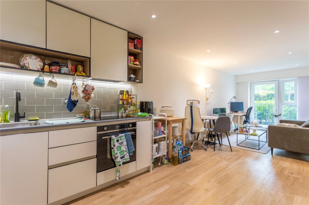 1 bedroom apartments/flats for sale in Beaufort Square, Colindale - NW9 view 10