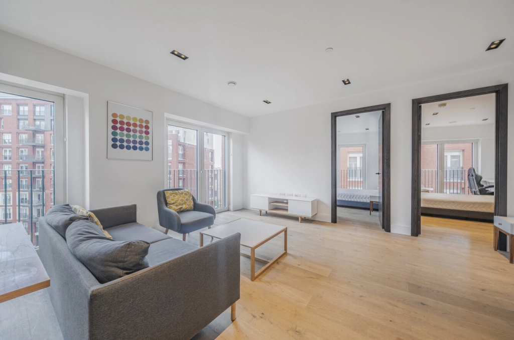 2 bedrooms apartments/flats for sale in Exchange Gardens, Vauxhall - SW8 view 3