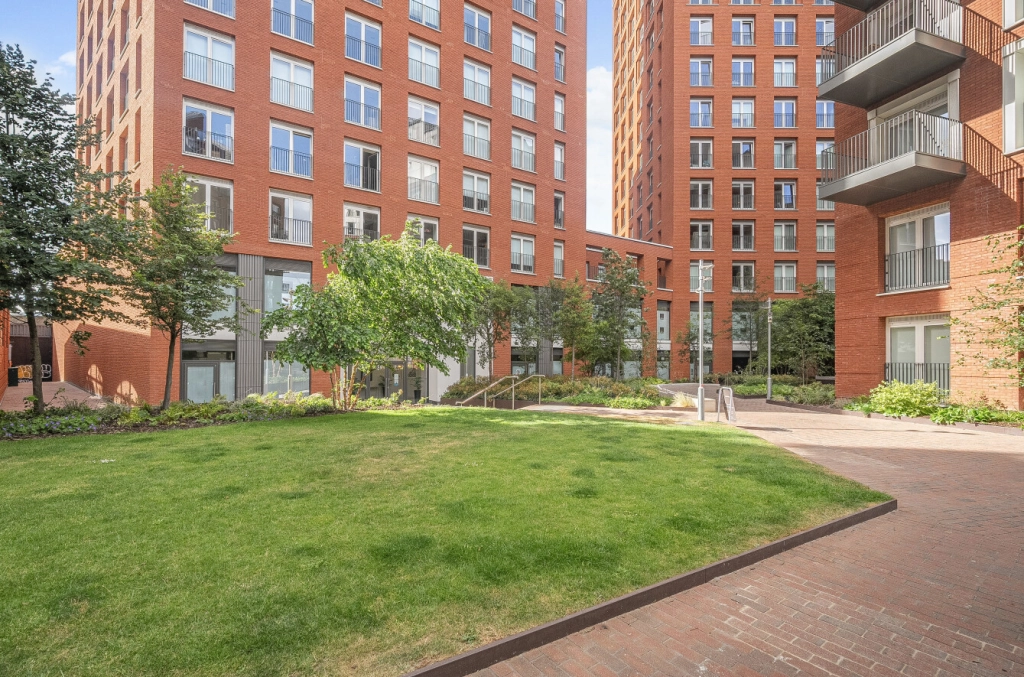 2 bedrooms apartments/flats for sale in Exchange Gardens, Vauxhall - SW8 view 8