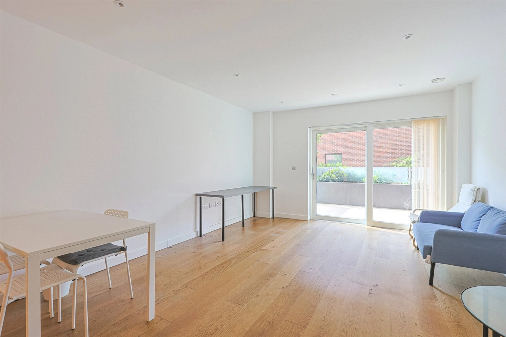 1 bedroom apartments/flats for sale in Thonrey Close, Colindale Gardens, Colindale - NW9 view 2