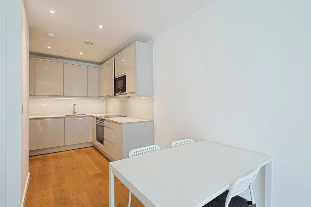 1 bedroom apartments/flats for sale in Thonrey Close, Colindale Gardens, Colindale - NW9 view 8