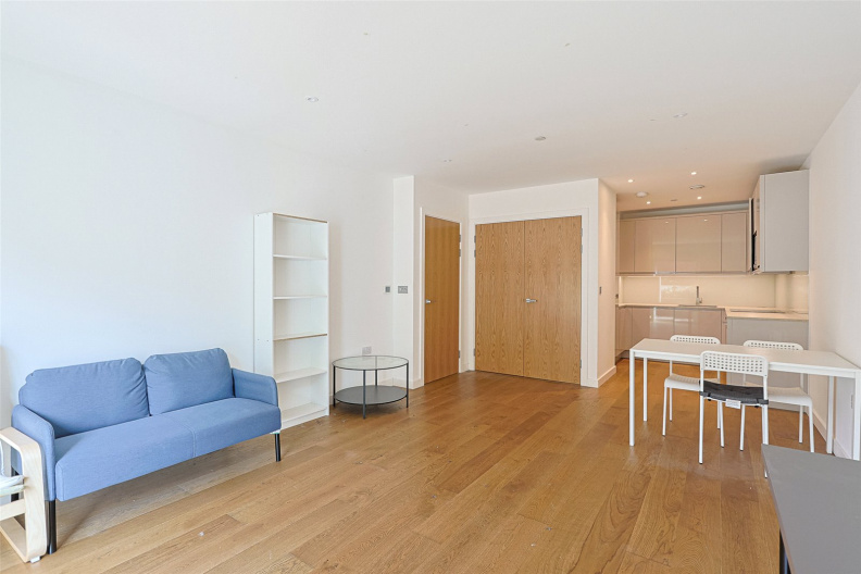 1 bedroom apartments/flats to sale in Thonrey Close, Colindale Gardens, Colindale-image 13