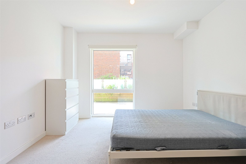 1 bedroom apartments/flats to sale in Thonrey Close, Colindale Gardens, Colindale-image 6