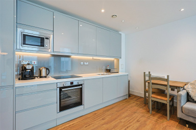 West Gate, London, Ealing W5 image 7