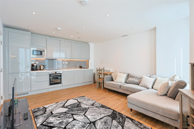 West Gate, London, Ealing W5 image 5