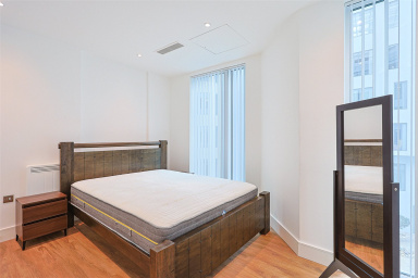 West Gate, London, Ealing W5 image 3