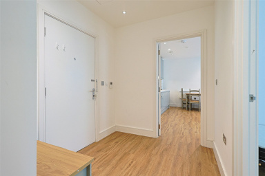West Gate, London, Ealing W5 image 6
