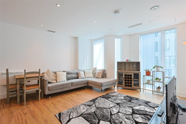 West Gate, London, Ealing W5 image 16