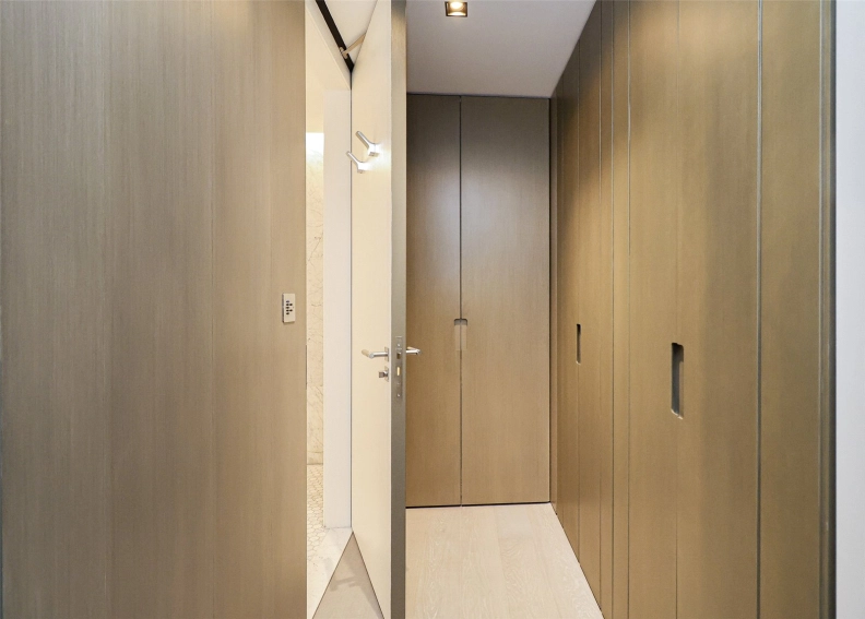 Studio apartments/flats for sale in Park Drive, Canary Wharf - E14 view 9
