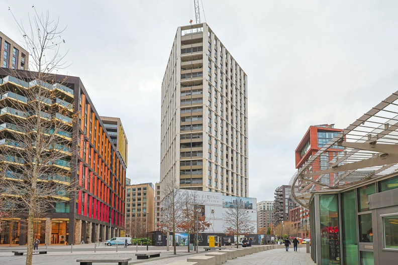 1 bedroom apartments/flats for sale in Ponton Road, Nine Elms - SW11 view 5