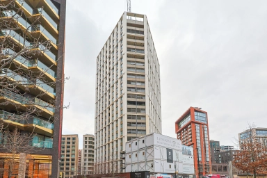 Ponton Road, Nine Elms - SW11 view 3
