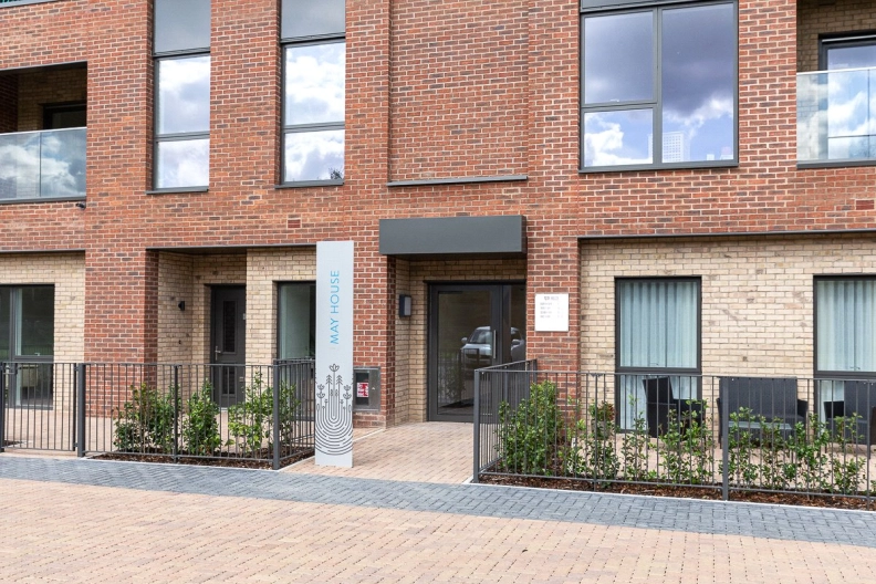 1 bedroom apartments/flats to sale in Achill Close, Colindale Gardens, Colindale-image 8