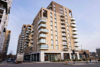 Moorhead Way, Kidbrooke SE3 image 1
