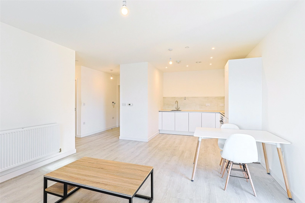 1 bedroom apartments/flats for sale in East Acton Lane, Ealing - W3 view 3