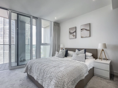 Wandsworth Road, Nine Elms SW8 image 4