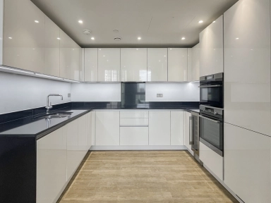 Wandsworth Road, Nine Elms SW8 image 3