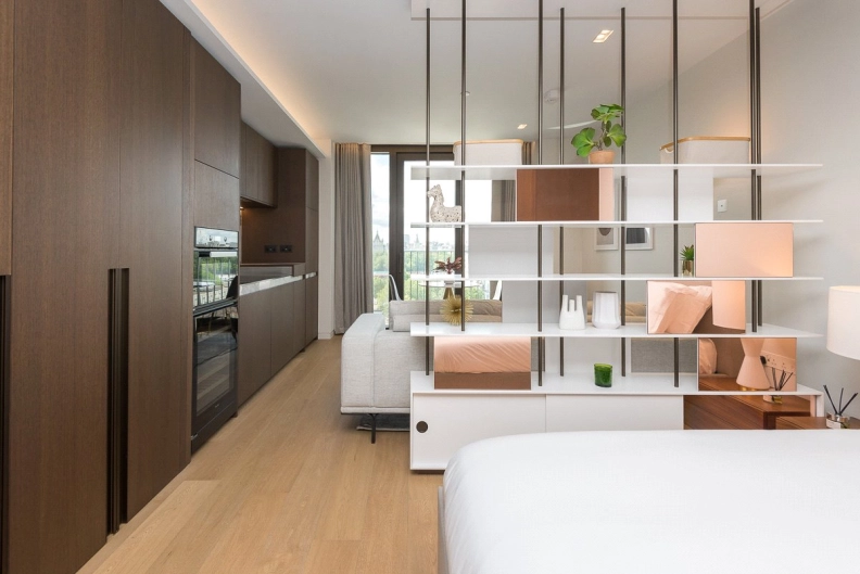 1 bedroom apartments/flats to sale in Casson Square, Waterloo-image 2