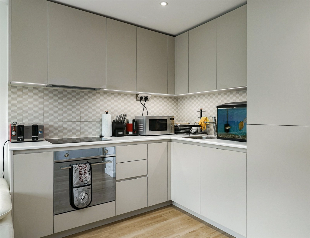 1 bedroom apartments/flats for sale in Caversham Road, Beaufort Park, Colindale - NW9 view 7