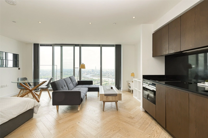 1 bedroom apartments/flats to sale in Marsh Wall, Canary Wharf-image 2