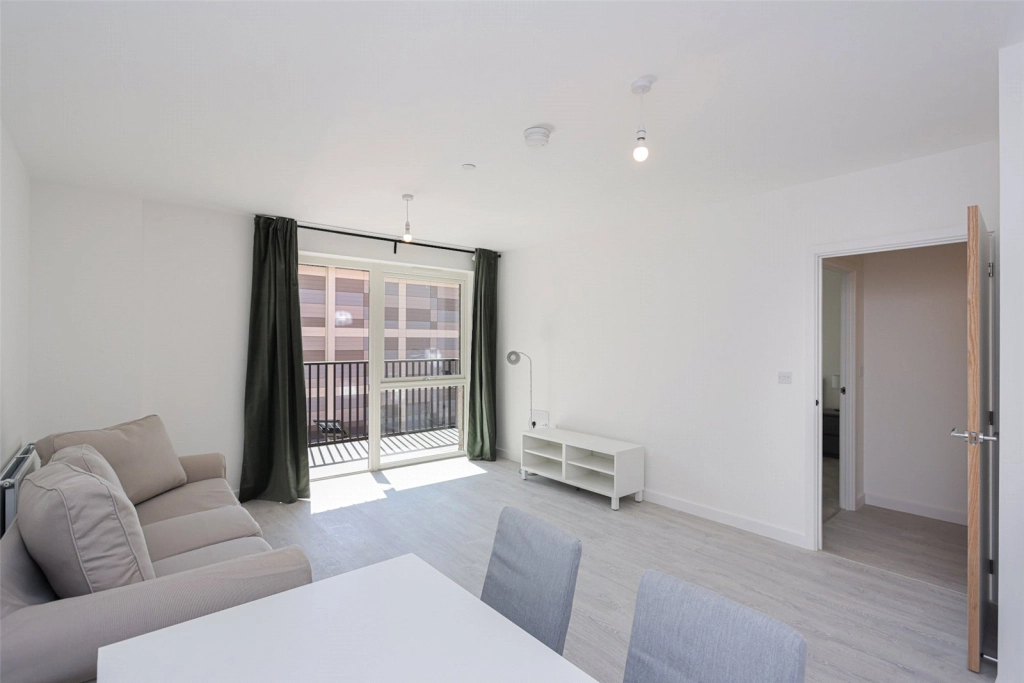 1 bedroom apartments/flats for sale in Farine Avenue, Hayes - UB3 view 5