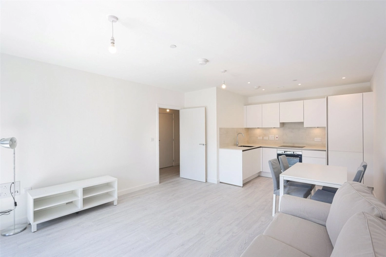 1 bedroom apartments/flats to sale in Farine Avenue, Hayes-image 4