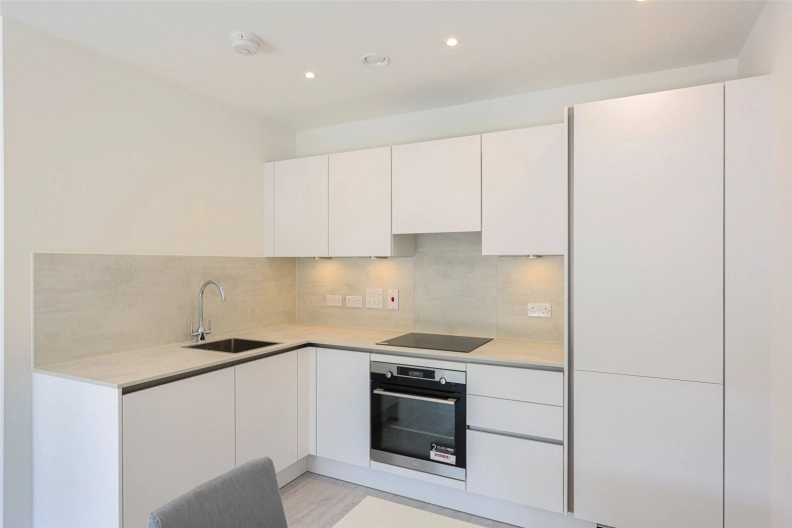 1 bedroom apartments/flats to sale in Farine Avenue, Hayes-image 5