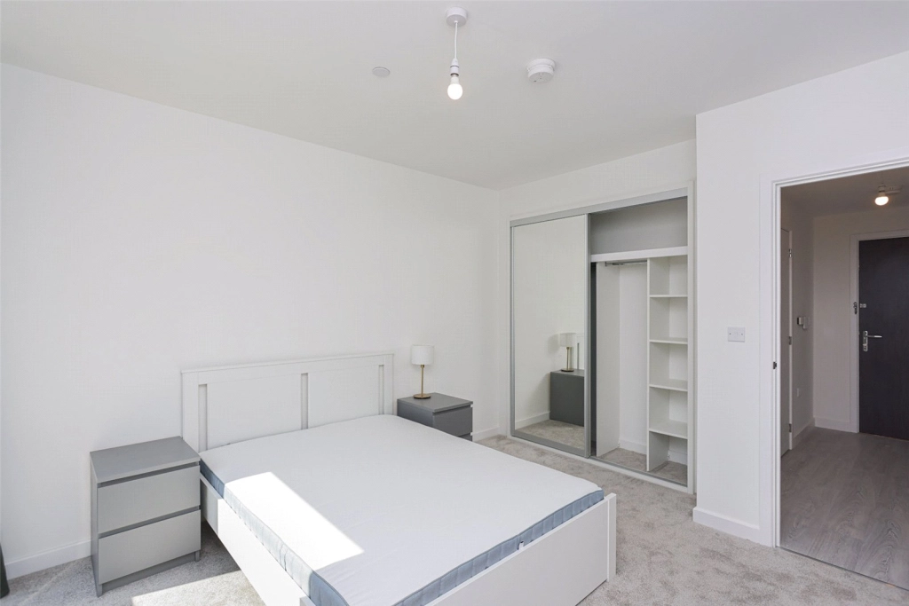 1 bedroom apartments/flats for sale in Farine Avenue, Hayes - UB3 view 6