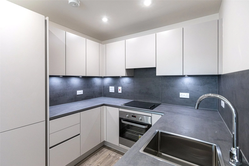 1 bedroom apartments/flats to sale in Meadowview Close, Harrow-image 8