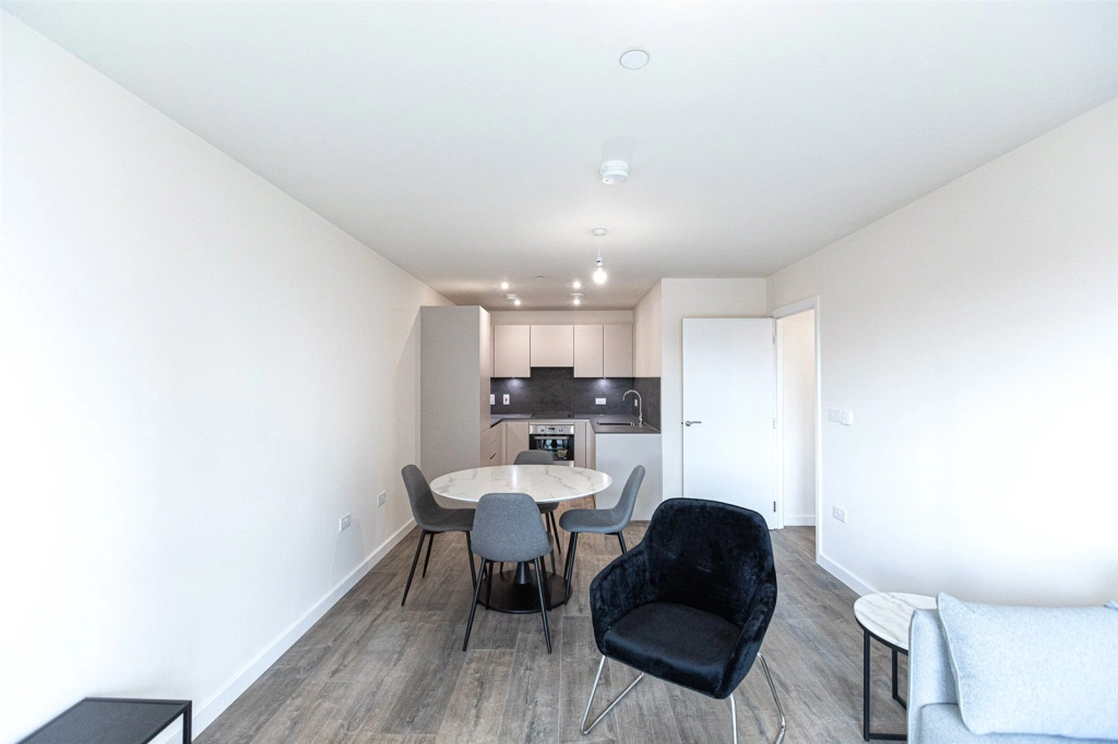 1 bedroom apartments/flats for sale in Meadowview Close, Harrow - HA1 view 14