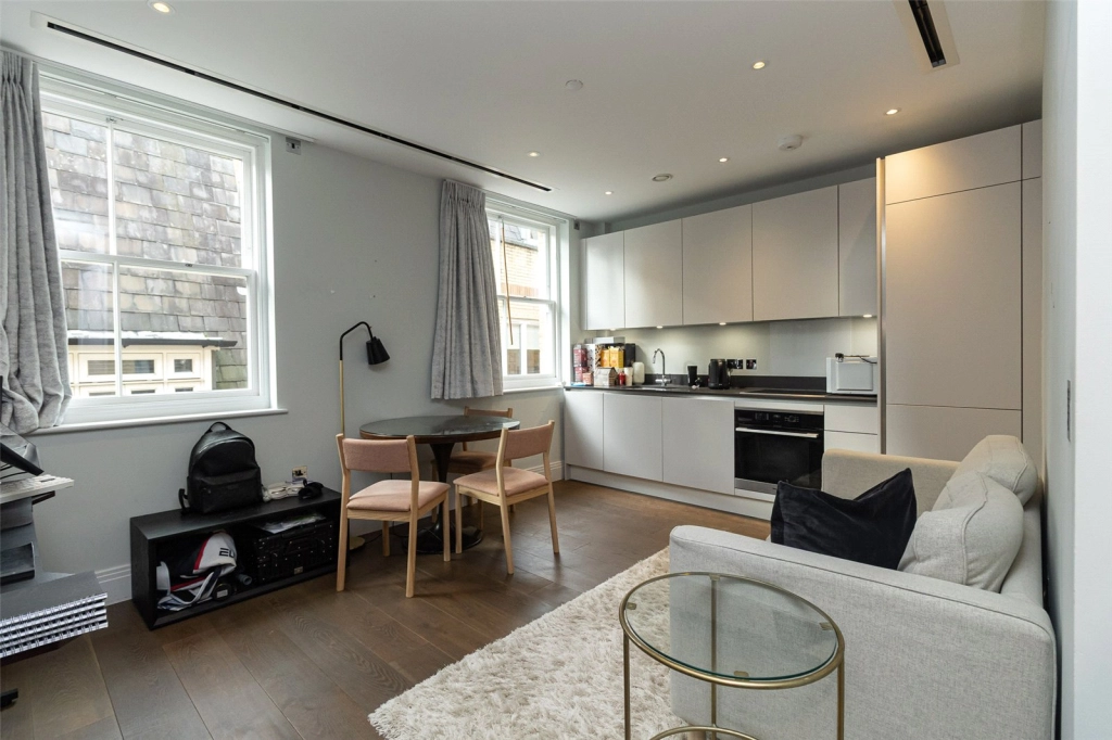 1 bedroom apartments/flats for sale in Chancery Lane, Temple - WC2A view 2