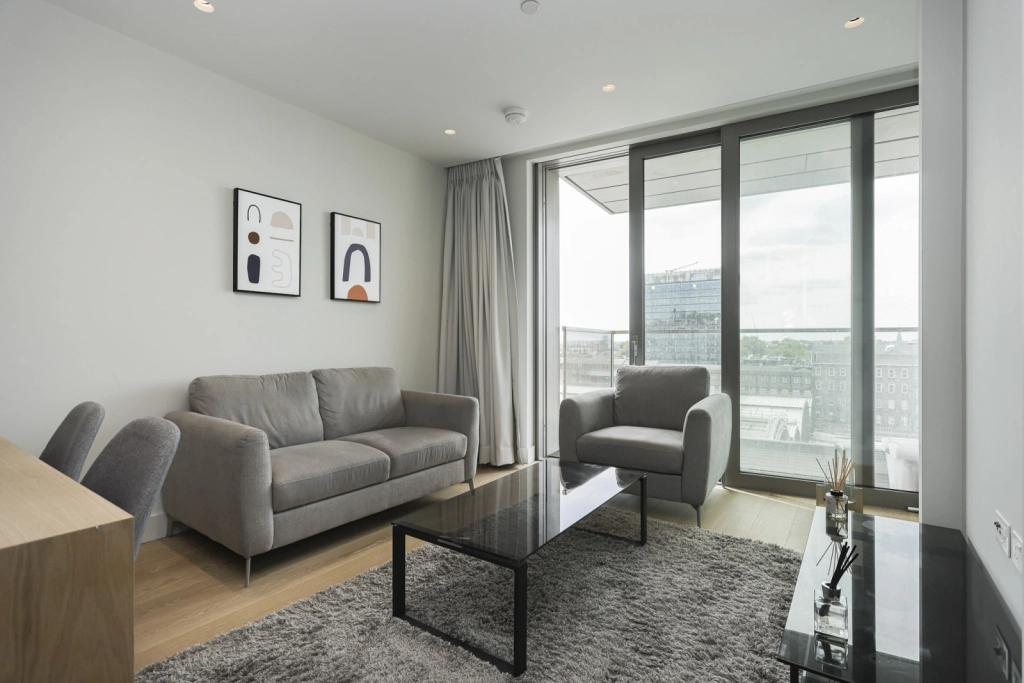 1 bedroom apartments/flats for sale in Canalside Walk, Paddington - W2 view 2