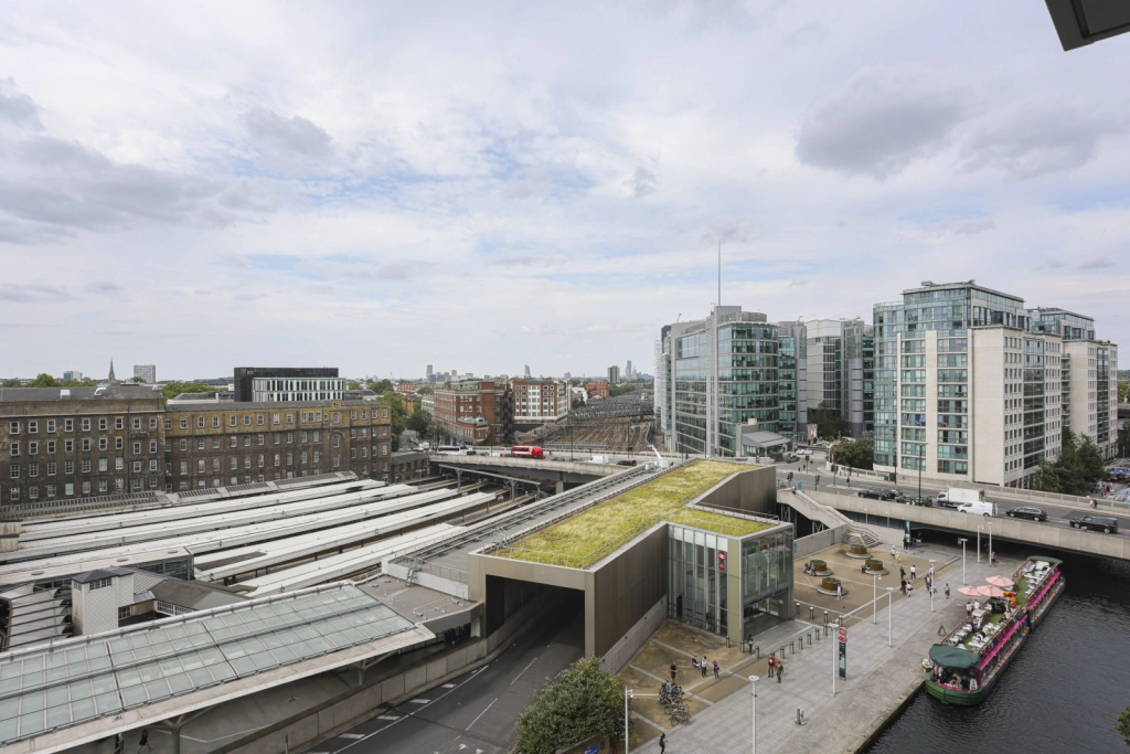 1 bedroom apartments/flats for sale in Canalside Walk, Paddington - W2 view 7