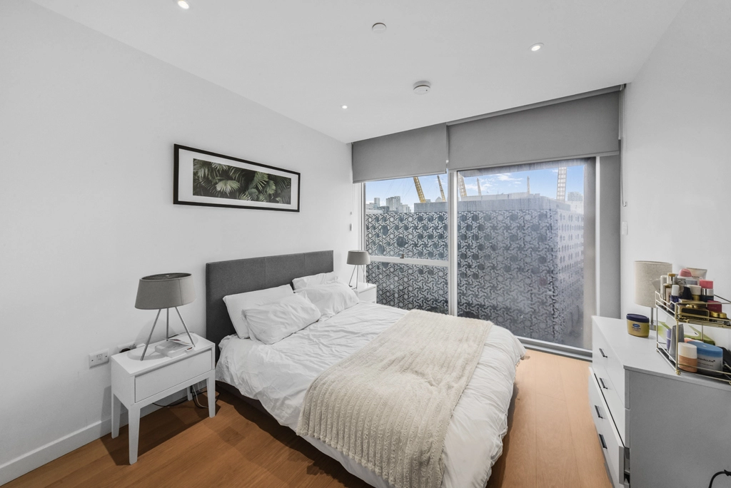 1 bedroom apartments/flats for sale in Cutter Lane, North Greenwich - SE10 view 5