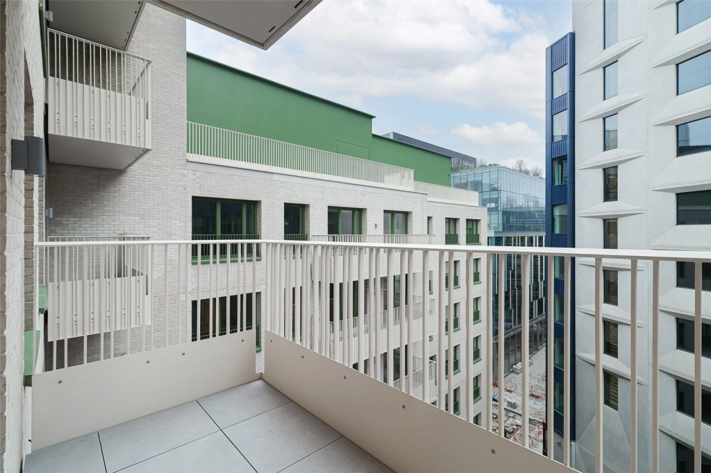 1 bedroom apartments/flats for sale in Lewis Cubitt Park, London - N1C view 8