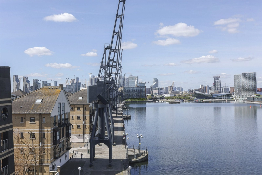 1 bedroom apartments/flats for sale in Eden Place, Royal Victoria - E16 view 9