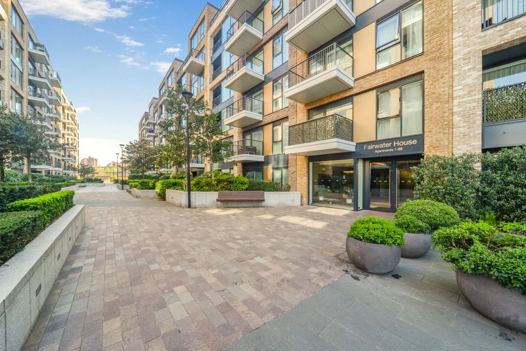 2 bedrooms apartments/flats for sale in Lockgate Road, Fulham - SW6 view 8