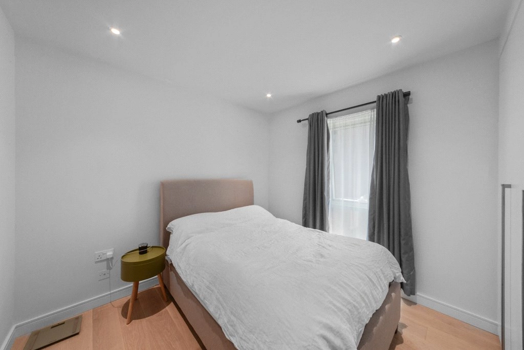 2 bedrooms apartments/flats for sale in Lockgate Road, Fulham - SW6 view 5