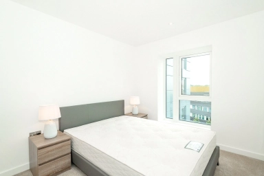 Caversham Road, Beaufort Park, Colindale - NW9 view 6