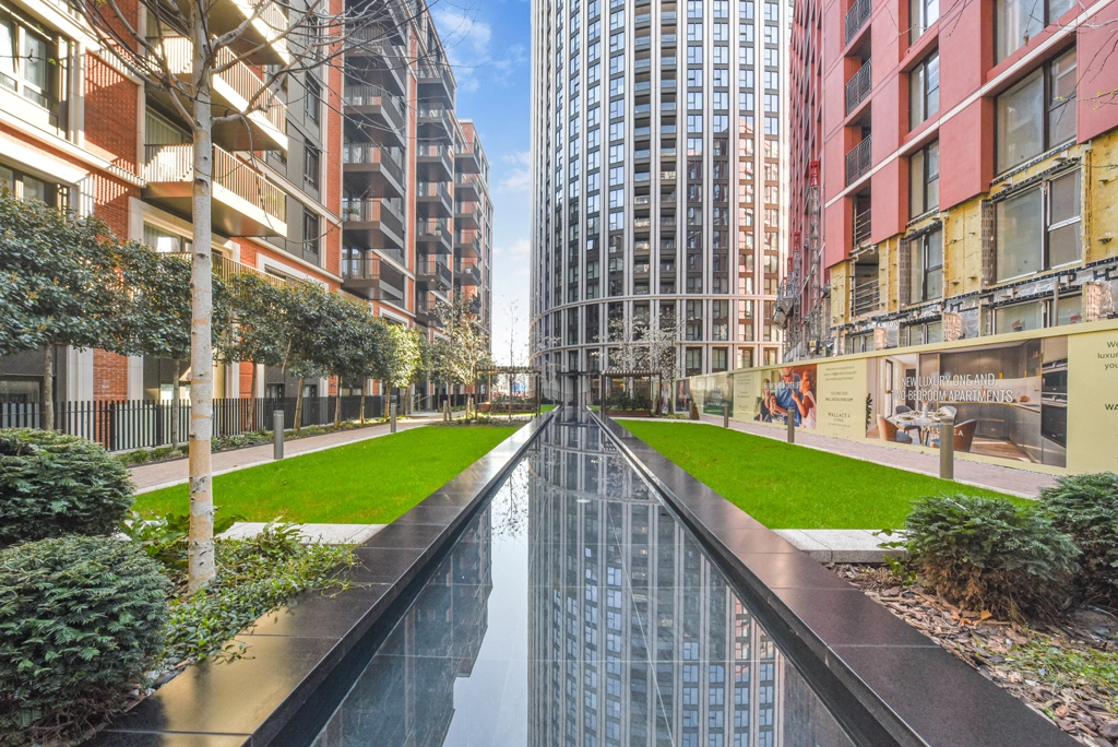 2 bedrooms apartments/flats for sale in Segrave Walk, Paddington - W2 view 8