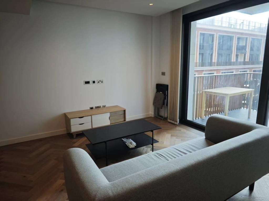 2 bedrooms apartments/flats for sale in Segrave Walk, Paddington - W2 view 9