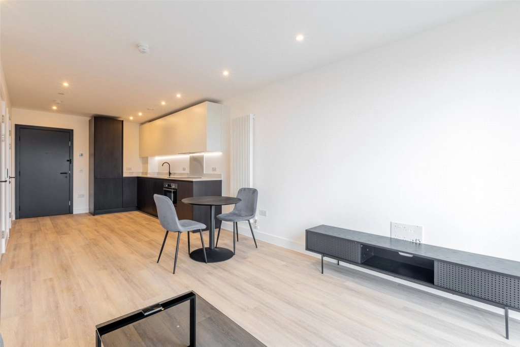 1 bedroom apartments/flats for sale in Heartwood Boulevard, Acton - W3 view 13