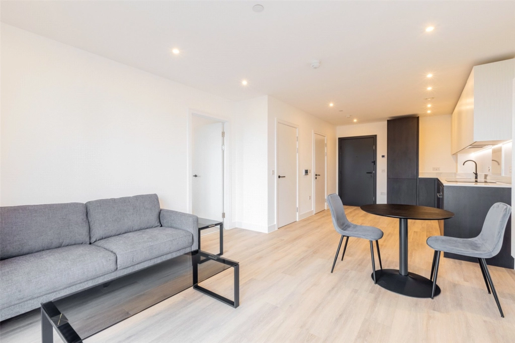 1 bedroom apartments/flats for sale in Heartwood Boulevard, Acton - W3 view 2