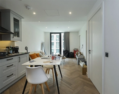 Merino Gardens, Wapping - E1W view 8