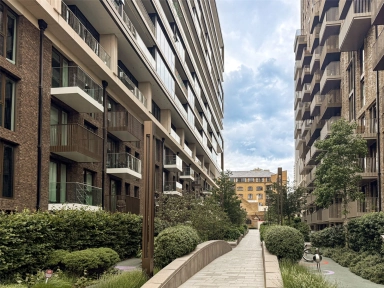 Merino Gardens, Wapping - E1W view 19