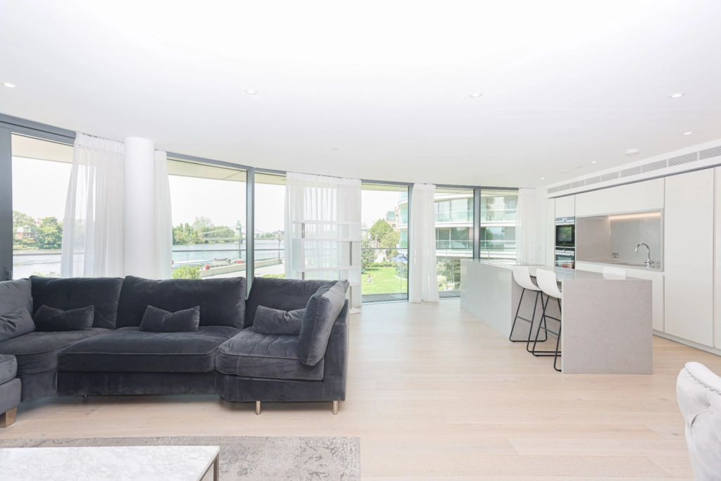 3 bedrooms apartments/flats for sale in Parr's Way, Hammersmith - W6 view 9