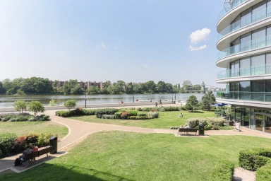 Parr's Way, Hammersmith - W6 view 1
